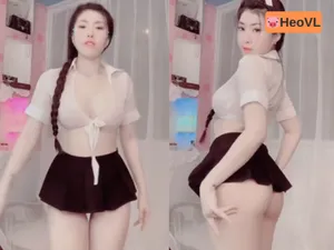 Tôi ước cặp mông em đặt lên con dương vật của tôi